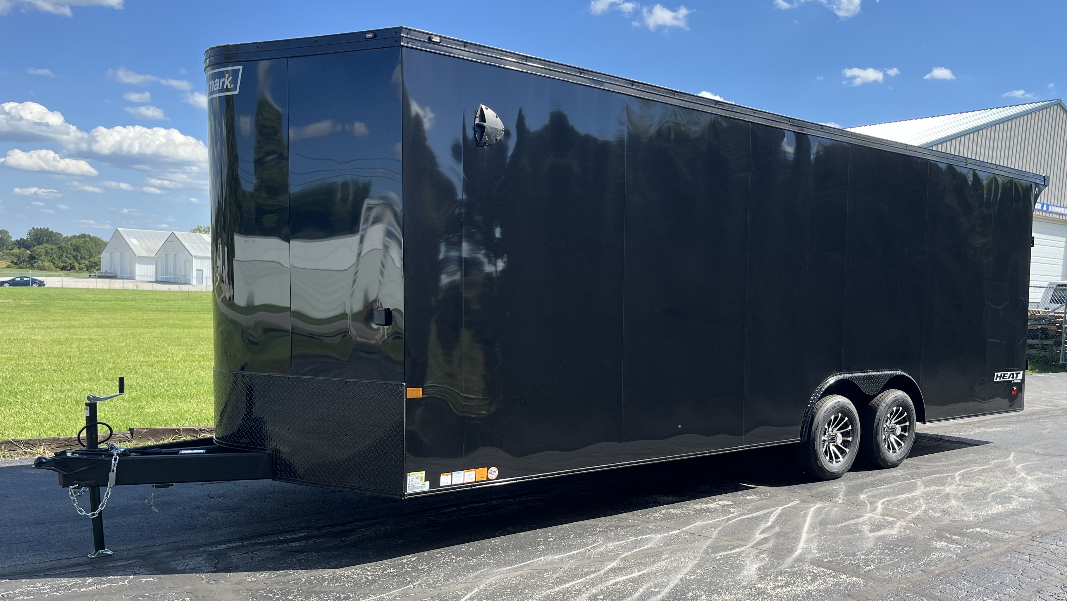 2026 Haulmark 24' Heat  w/ Phantom Trim Package - Black