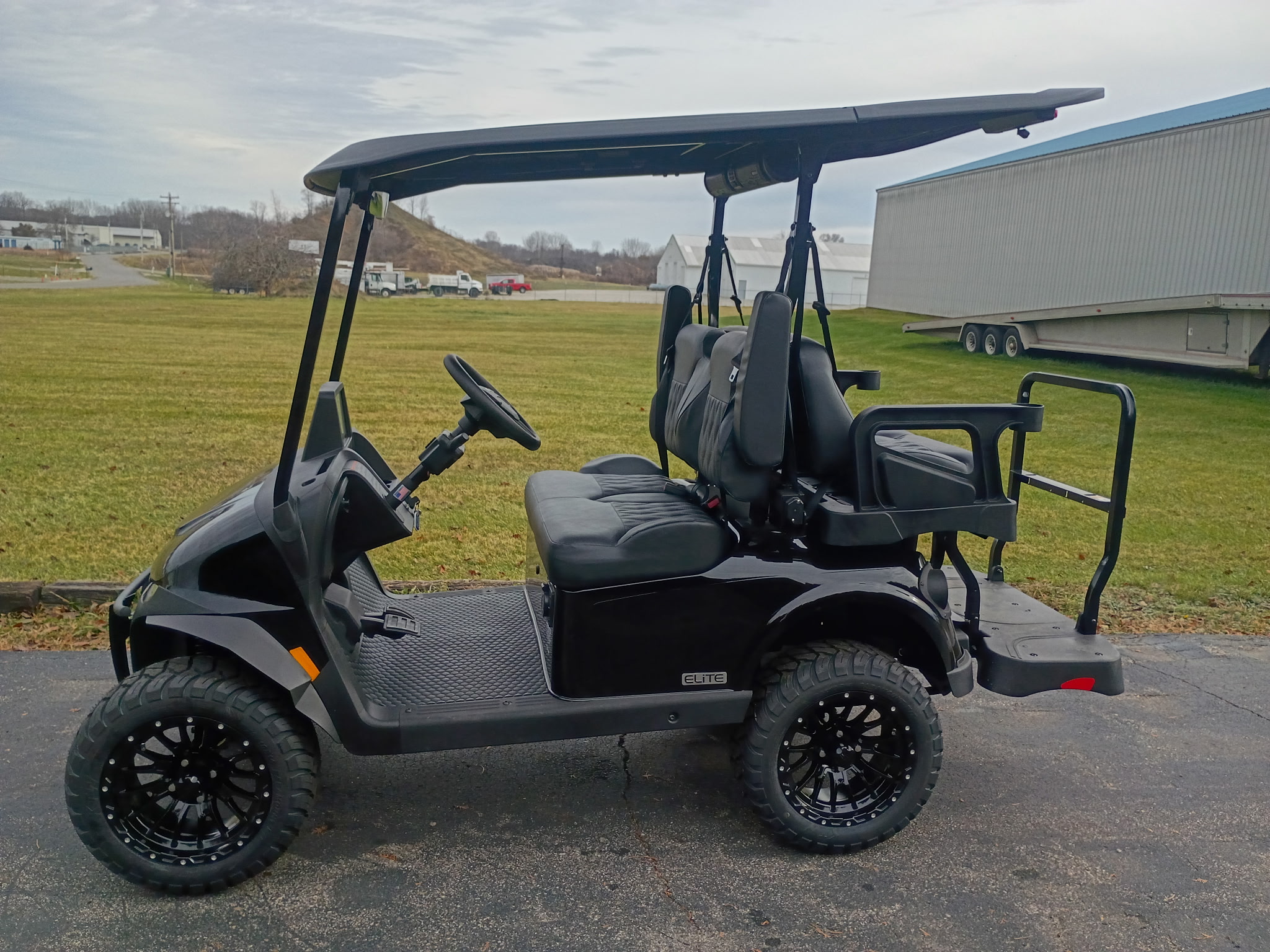 2026 E-Z-GO RXV 4 Summit XTL Elite Lithium