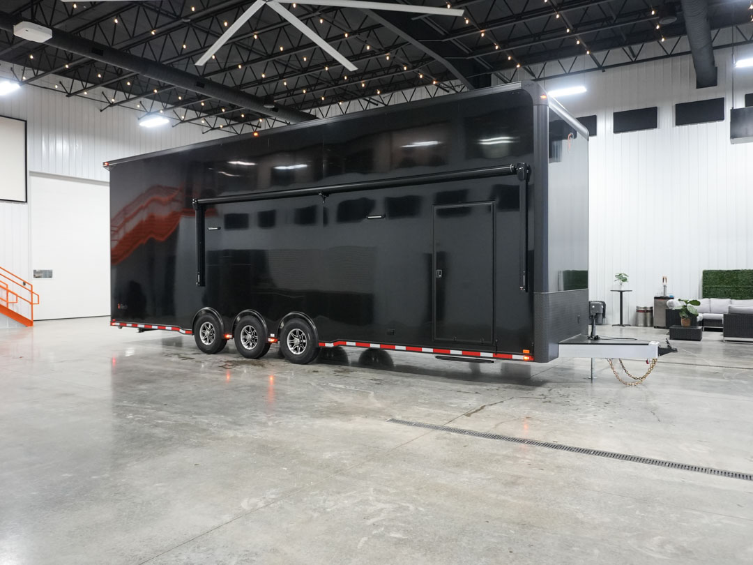 2027 inTech 32' Stacker Lite