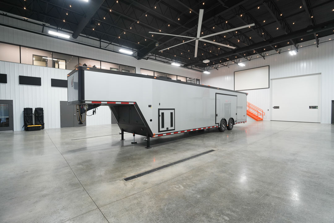2027 inTech 40' Gooseneck Lite