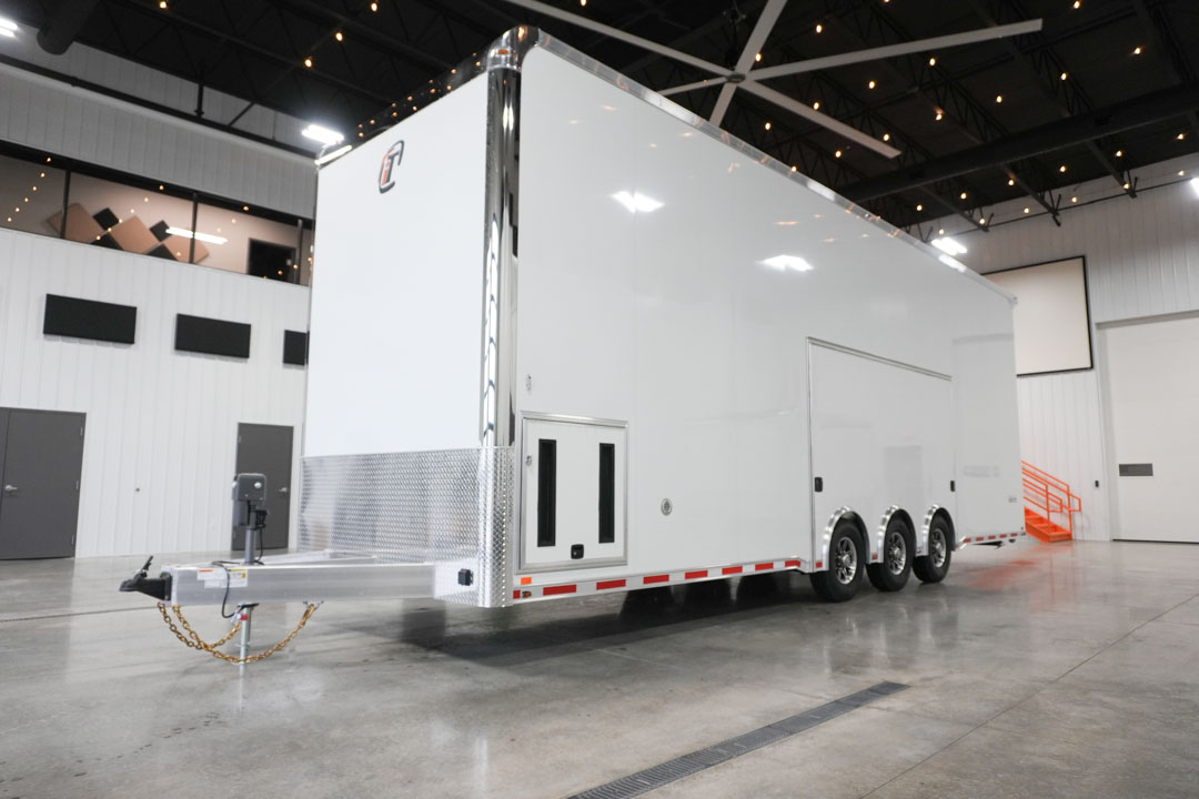 2027 inTech 32' Stacker Lite