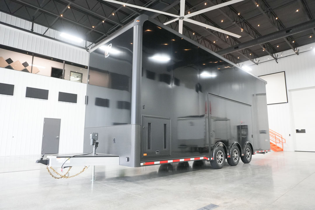 2027 inTech 28' Stacker Lite